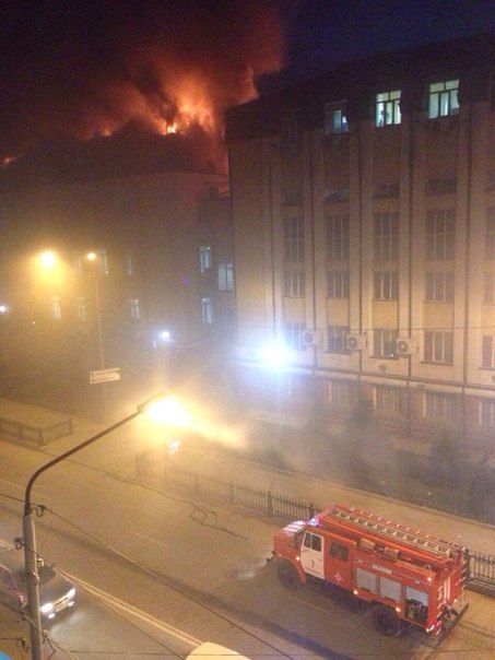 Проишествия: В Махачкале горит здание ФСБ