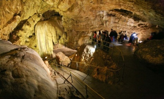 Путешествия: Ново-Афонская пещера