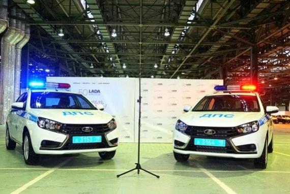 Новости: Полиция начала пересаживаться на Lada Vesta