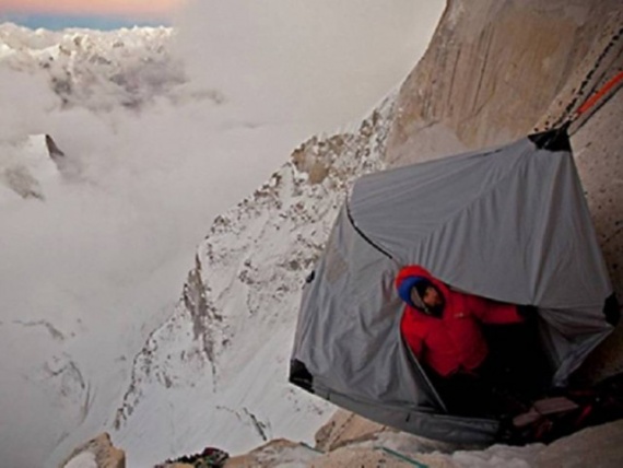 Путешествия: Как альпинисты ночуют в горах