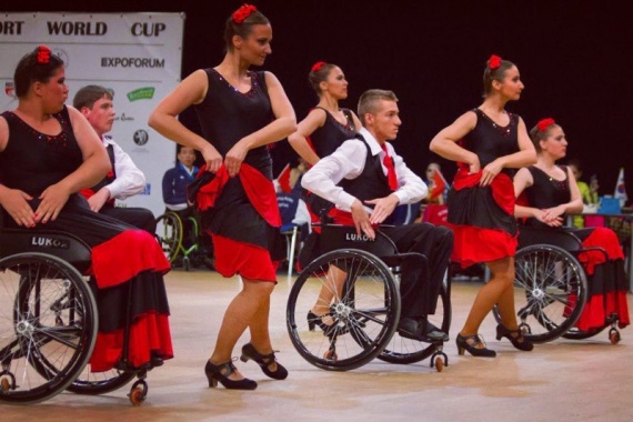 Общество: Петербургские детские танцевальные ансамбли вошли в пятерку лучших коллективов на Кубке мира