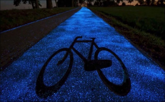 Интересное: Светящаяся велодорожка