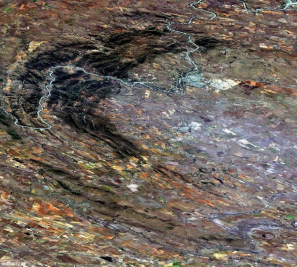 Природа: Самый большой метеоритный кратер на нашей планете