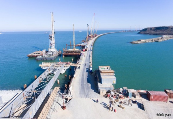 Интересное: Как строят Крымский мост