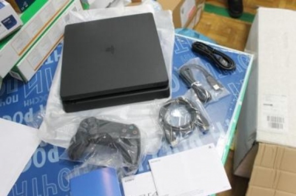 Происшествия: Житель Сургута получит штраф за заказ в Германии «Sony Playstation-4»
