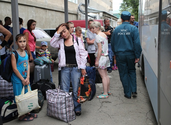 Украина хочет отменить поезда и автобусы в Россию