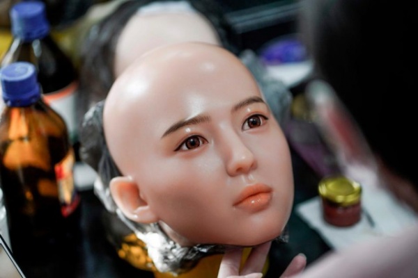 Интересное: Китайские секс-роботы
