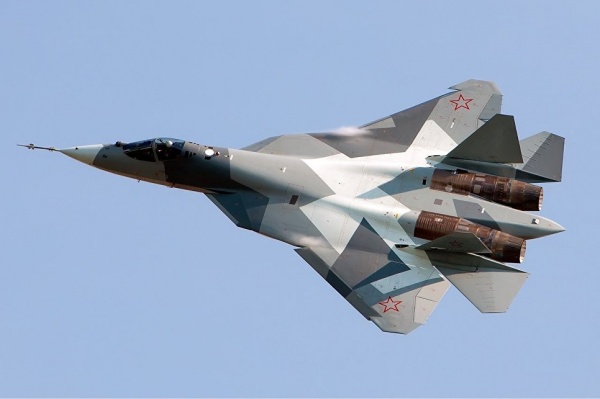 Новости: Новейшие истребители Су-57 приняли в опытно-боевую эксплуатацию