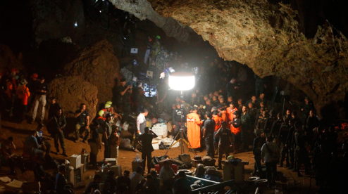 Происшествия: В Таиланде нашли детскую футбольную команду, потерявшуюся в пещере