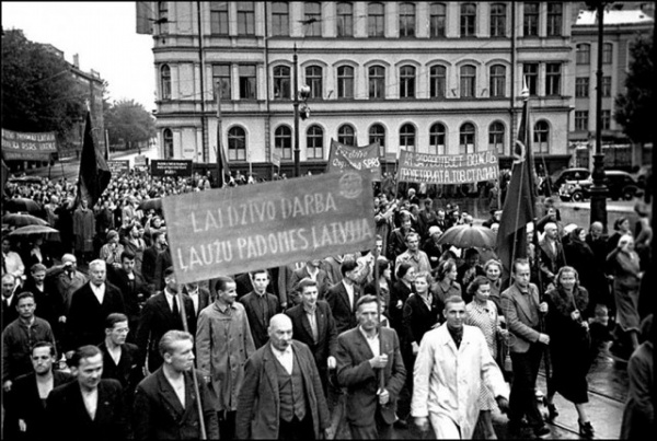 Прибалтика: Присоединение Прибалтики к СССР в 1940 году