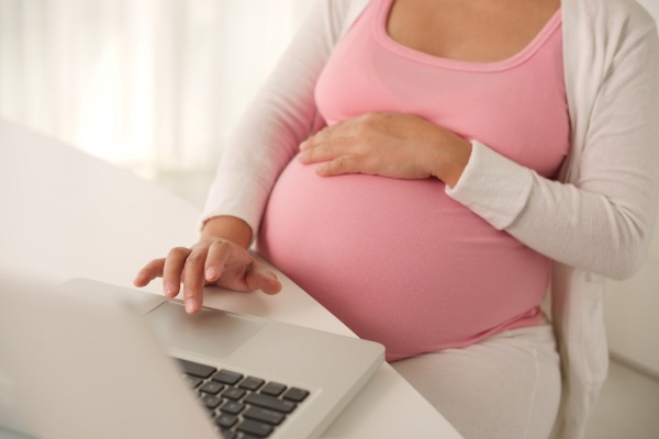 Семья: Власть увеличила размер пособия по беременности и родам