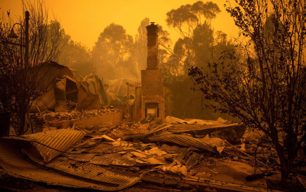 Природа: В Австралии бушуют лесные пожары