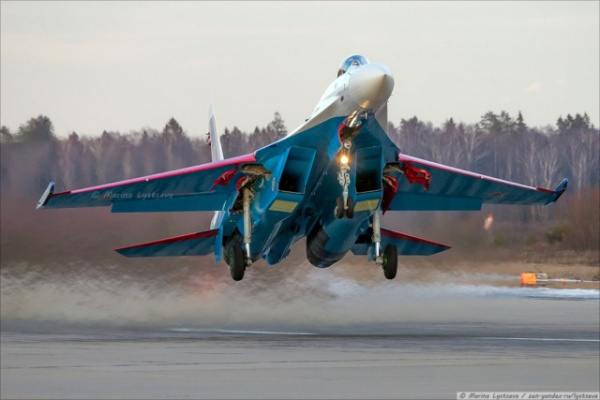 Интересное: Русские витязи на новых Су-35С в Кубинке