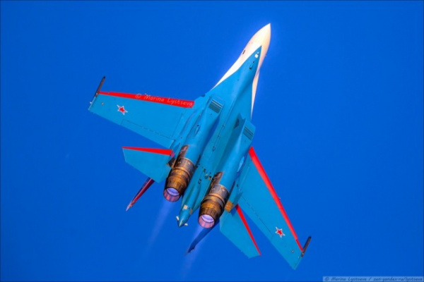 Интересное: Русские витязи на новых Су-35С в Кубинке