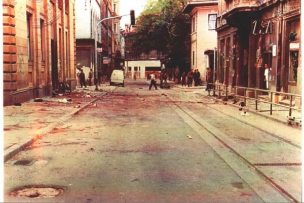 Война: Взрывы на рынке Маркале в Сараево как повод для начала операции НАТО против сербов