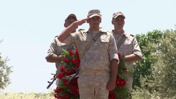 Новости: В Сирии на месте гибели летчика Романа Филипова установлен памятный знак
