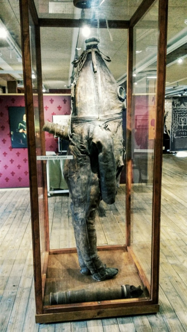 История: Старик из Раахе — самый старый водолазный костюм в мире
