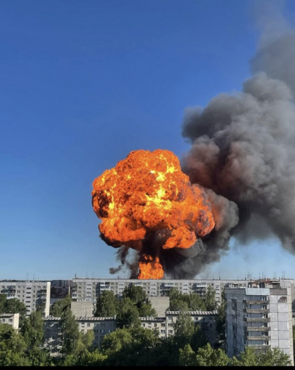 Происшествия: Взрыв заправки в Новосибирске