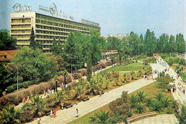 История: Гостиницы советского Сочи