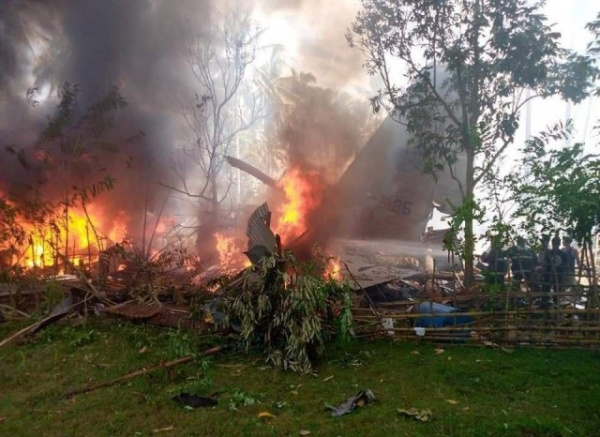 Происшествия: Военно-транспортный самолёт C-130H разбился на Филиппинах