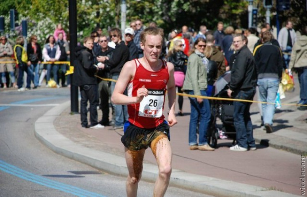 Спорт: Почему марафонцы испражняются себе в штаны?