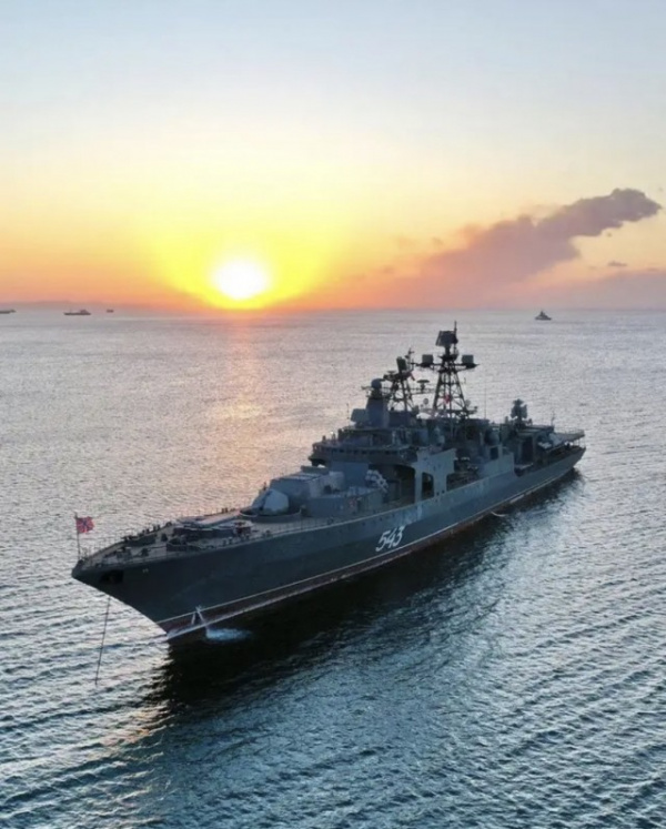 Происшествия: Минобороны РФ: 12 февраля в районе курильского острова Уруп в территориальных водах России была обнаружена подлодка ВМС США