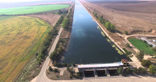 Экономика: В Северо-Крымский канал пошла вода из Днепра