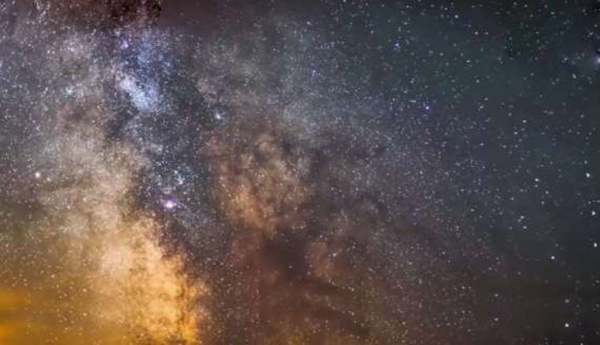 Интересное: Жители Сочи в апреле смогут увидеть метеорный поток Лириды