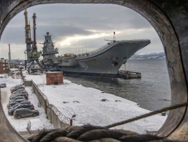 Новости: Мурманский судоремонтный док готов принять авианесущий крейсер *Адмирал Кузнецов*