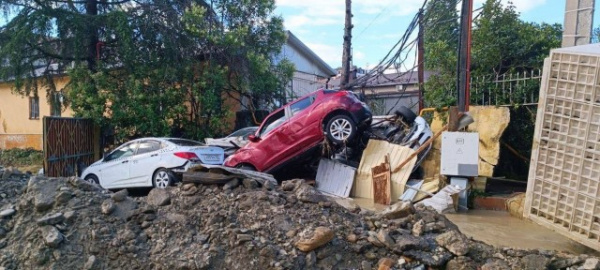 Происшествия: Сочинские улицы после потопа