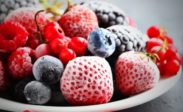 Интересное: Сохраняются ли витамины в ягодах и фруктах при заморозке?