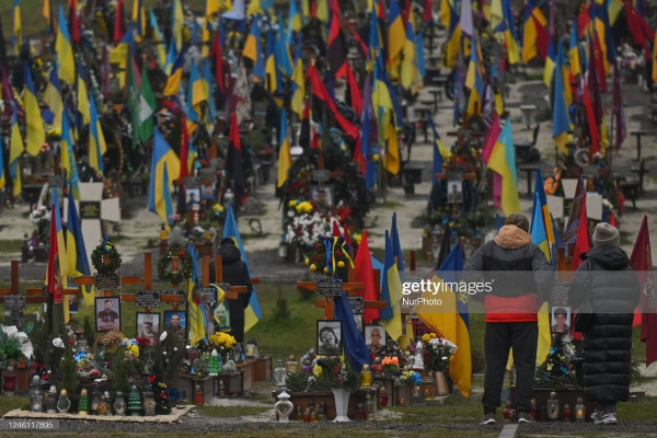 Спецоперация: На Украине под кладбища уже отводят пашню