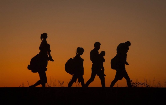 Общество: БЕДА: десятки тысяч человек бегут от войны