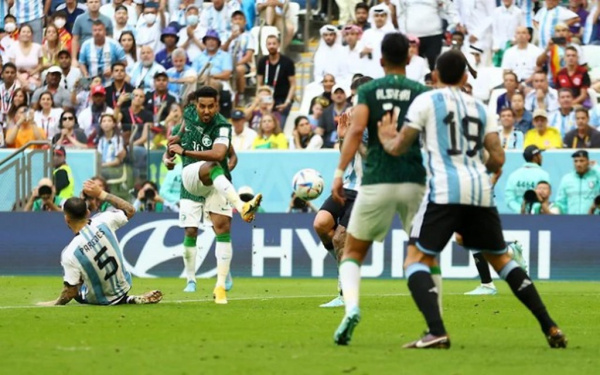 Спорт: Саудиты обыграли Аргентину на ЧМ со счетом 2:1