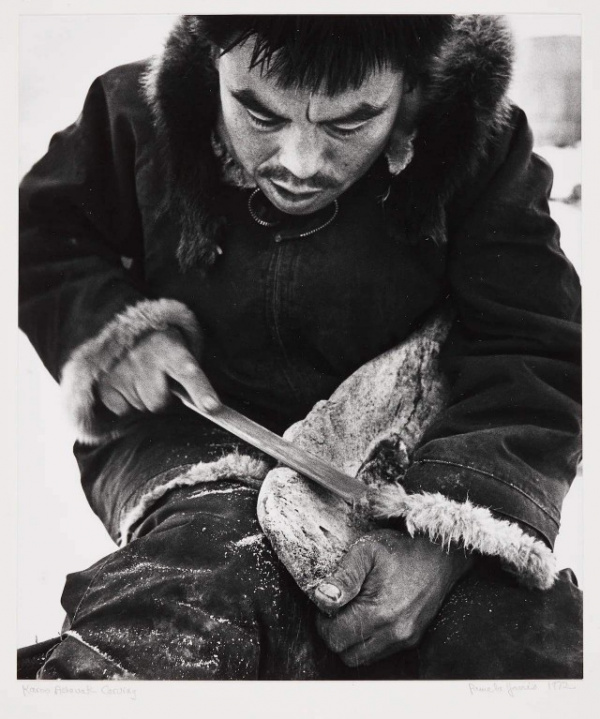 Интересное: Работы Кару Ашевака — замечательного инуитского канадского художника-костореза