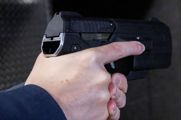 Интересное: Умный пистолет с технологией распознавания лиц и отпечатков пальцев