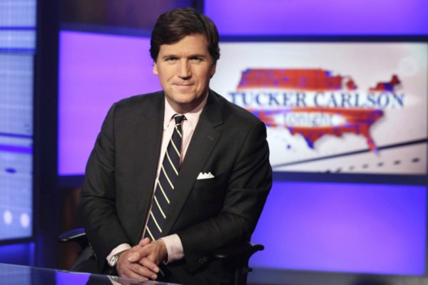 Личность: Такер Карлсон прекратил сотрудничество с каналом Fox News