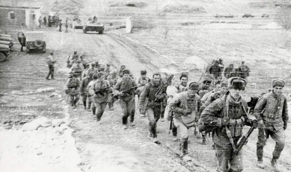 Война: Операция по спасению советских специалистов в Мазари-Шарифе, 1983 год, Афганистан
