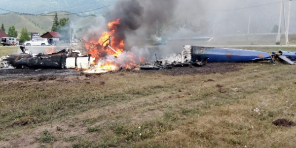 Происшествия: На Алтае вертолёт Ми-8 упал с туристами на борту