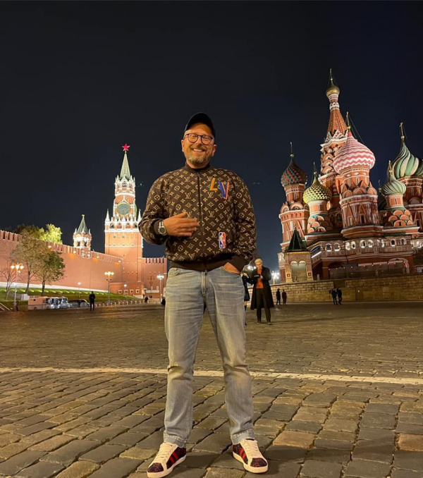 Личность: Шарий сфотографировался на фоне Кремля